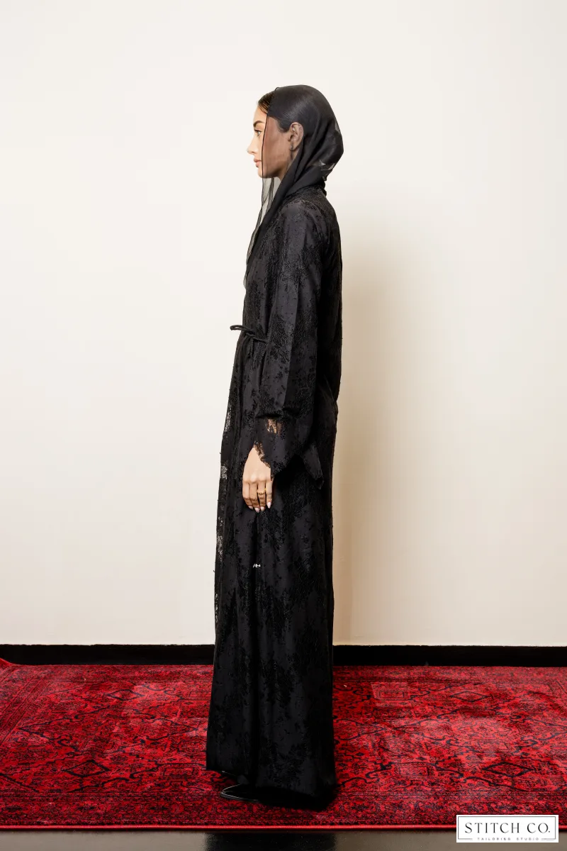 BLACK LACE ABAYA 